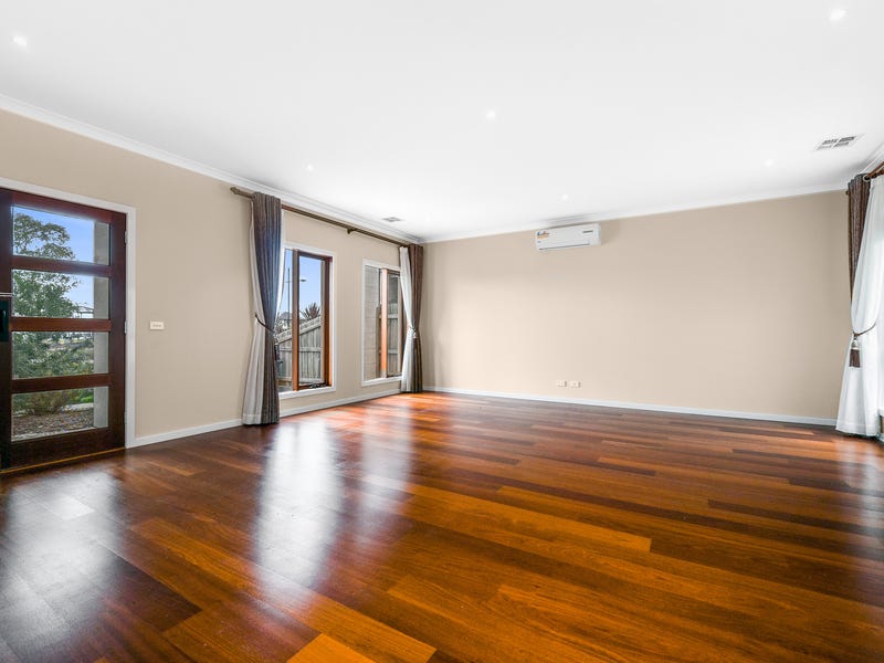 7 Waterfront Way, Keysborough, VIC 3173