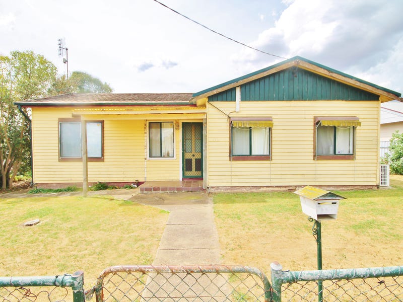 161 Neill Street, Harden, NSW 2587 Property Details