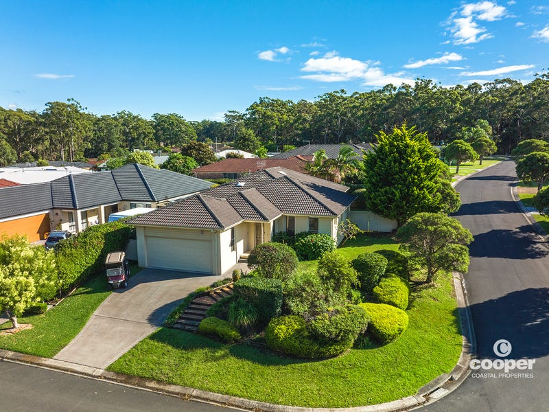 22 Yarrawonga Drive, Mollymook, NSW 2539 Property Details