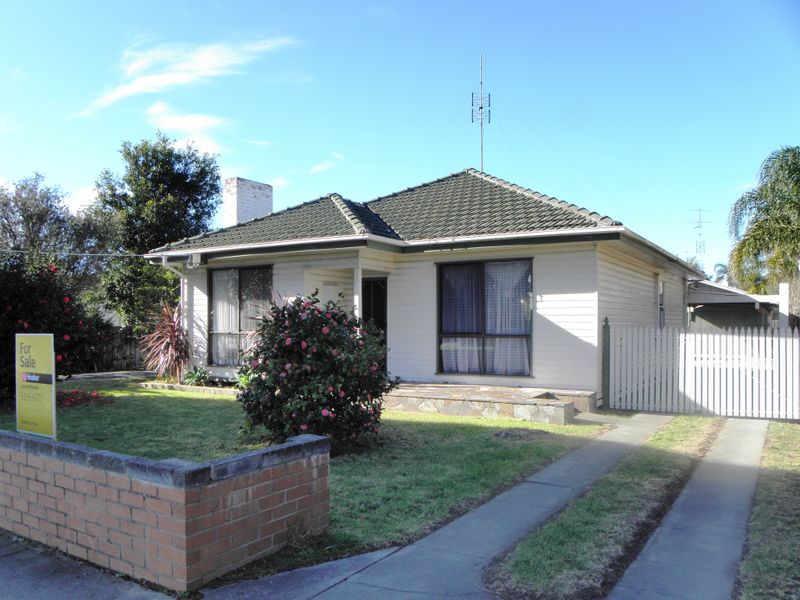 36 Carpenter Street, Lakes Entrance, VIC 3909