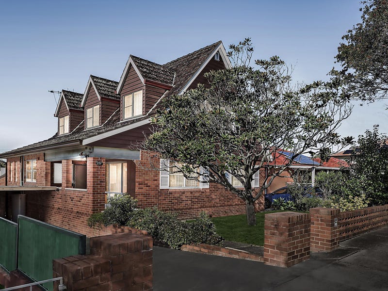 257 Noble Avenue, Greenacre, NSW 2190 Property Details