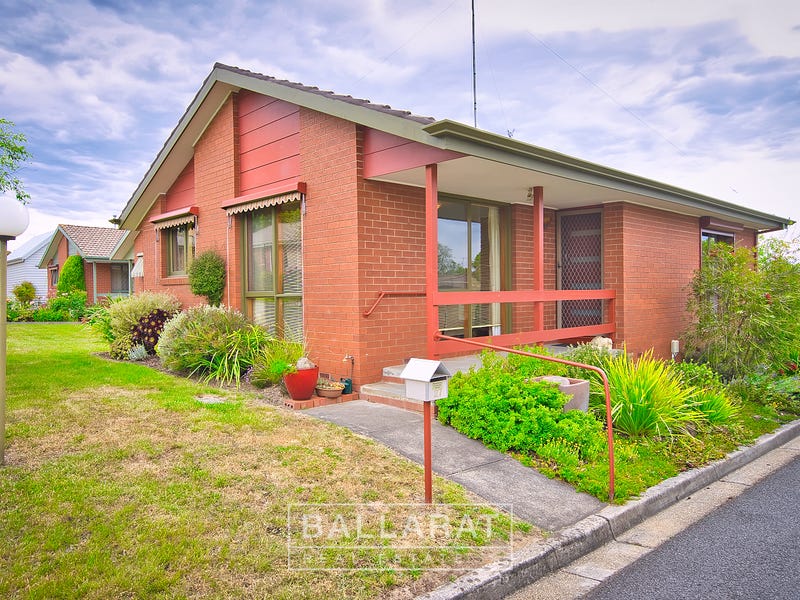 27 The Grange, Soldiers Hill, VIC 3350