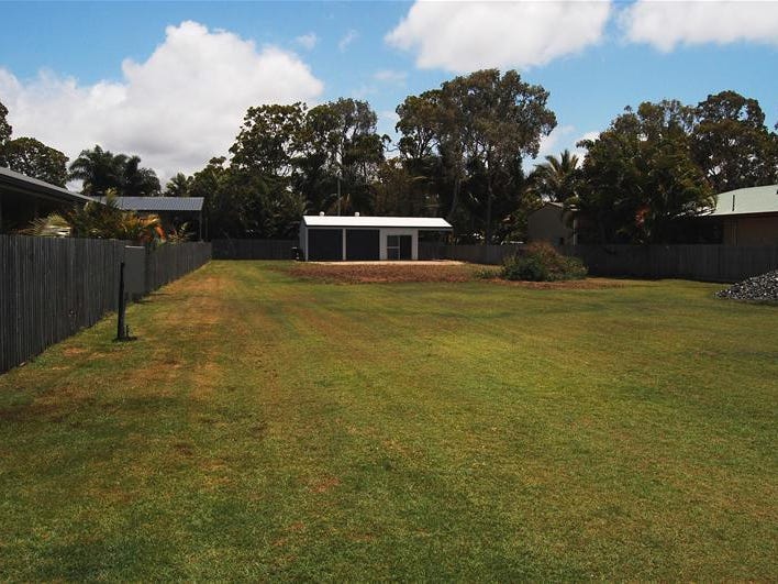 21 Swan Street, Armstrong Beach, QLD 4737