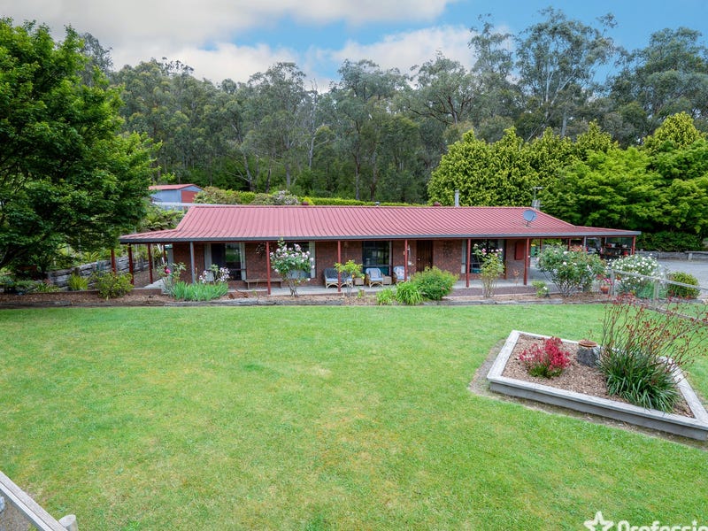 1780 Woods Point Road, Mcmahons Creek, VIC 3799