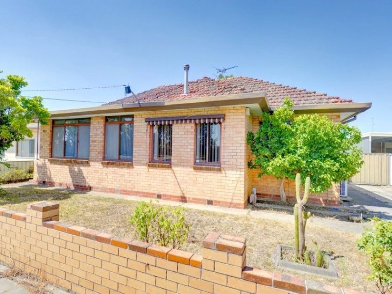 1033 Norman Street, Wendouree, Vic 3355 Property Details
