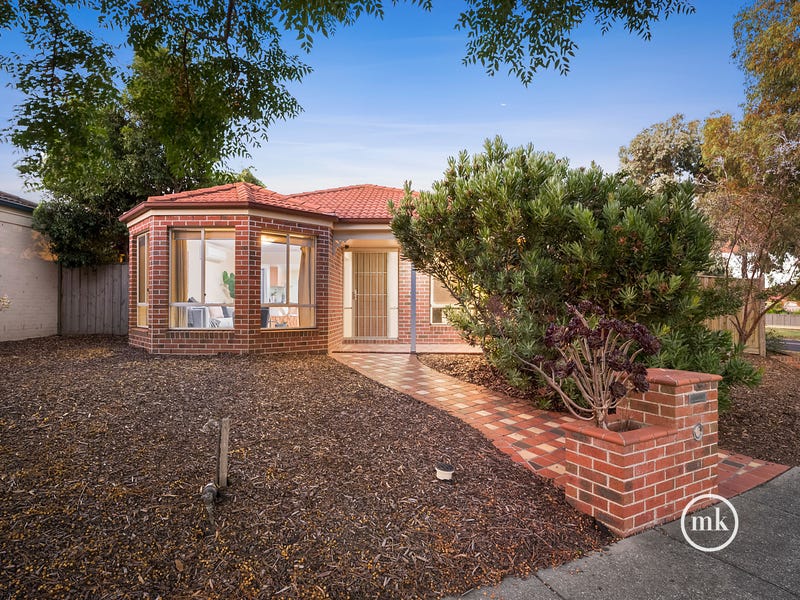 2 Carex Way, South Morang, VIC 3752 2 Carex Way, South Morang, VIC 3752