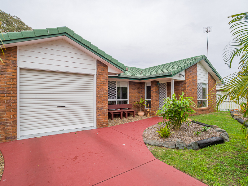 24 Lido Parade, Urangan, Qld 4655 Property Details