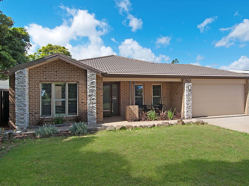 11 Dalton Drive, Tyabb, VIC 3913