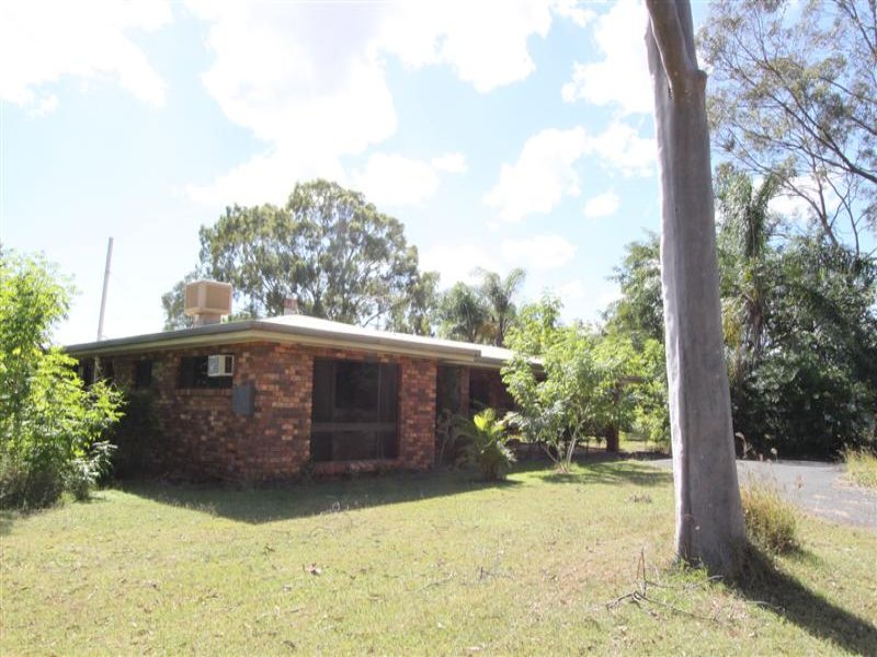 30 Middle Road, Gracemere, Qld 4702 Property Details