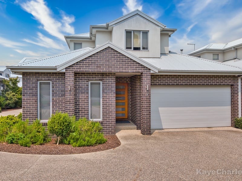 7/28 Buchanan Road, Berwick, Vic 3806 Property Details