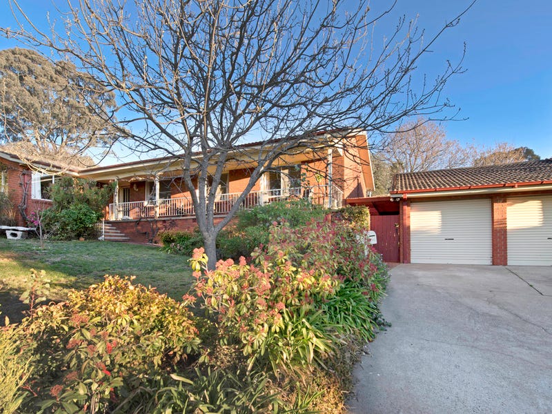 13 Lind Close, Fraser, ACT 2615
