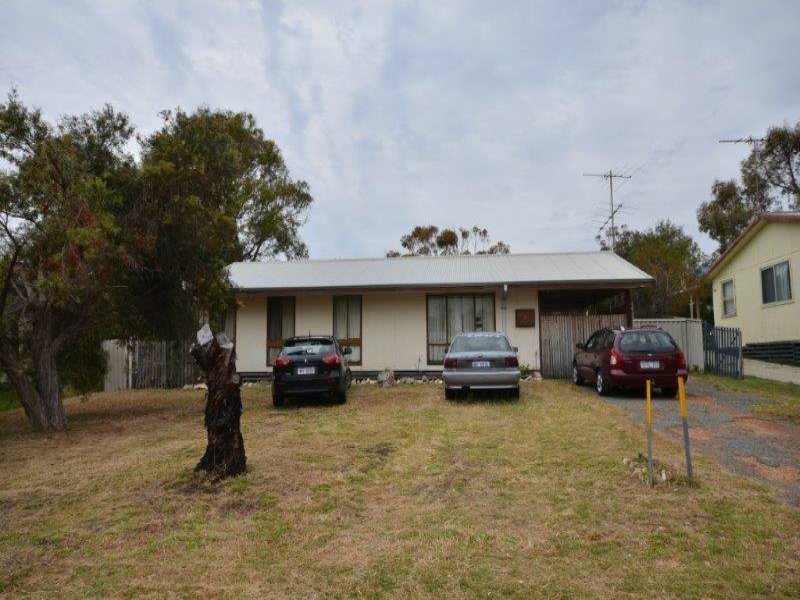 31 Cooranga Rd, Falcon, WA 6210 Property Details