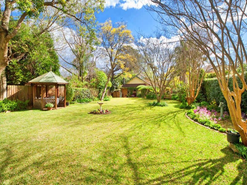 61 Westbrook Avenue, Wahroonga, NSW 2076 Property Details