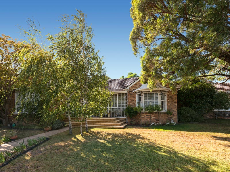 98 Atkinson Street, Oakleigh, Vic 3166 Property Details