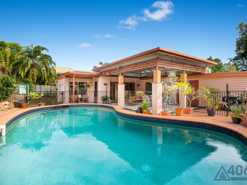 4 Street, Chapel Hill, QLD 4069