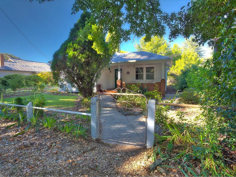 42 Delany Avenue, Bright, Vic 3741 Property Details