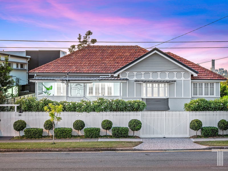 30 Chatsworth Road, Greenslopes, Qld 4120 Property Details