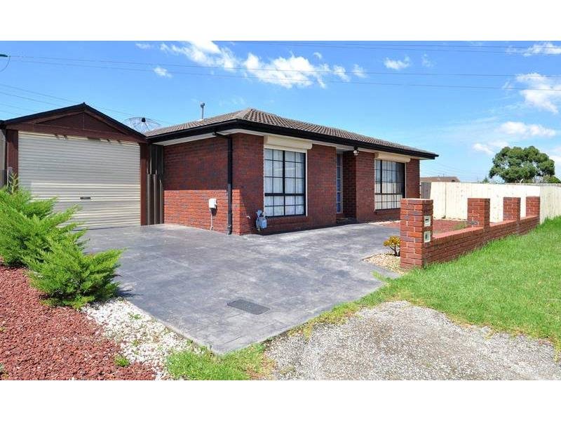 15 Currunghi Court, St Albans, VIC 3021