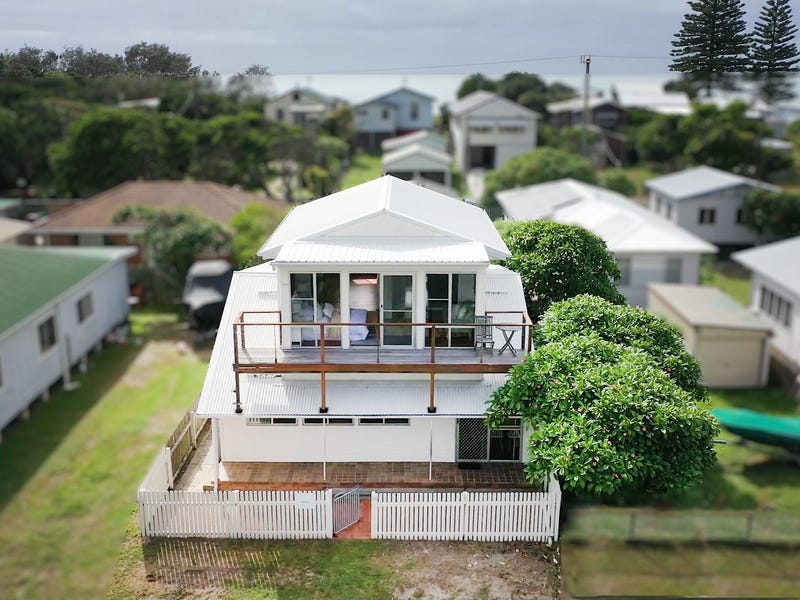 15 Riverside Drive, Wooli, NSW 2462 House for Sale