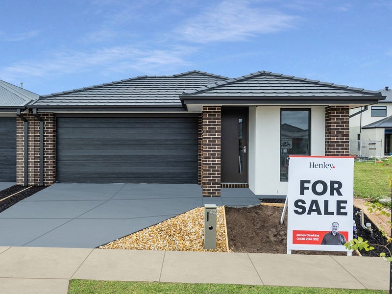 Real Estate & Property for Sale in Officer South, VIC 3809 (+1 location