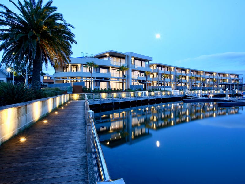 109/9 Waterfront Place Martha Cove, Safety Beach, Vic 3936 House for