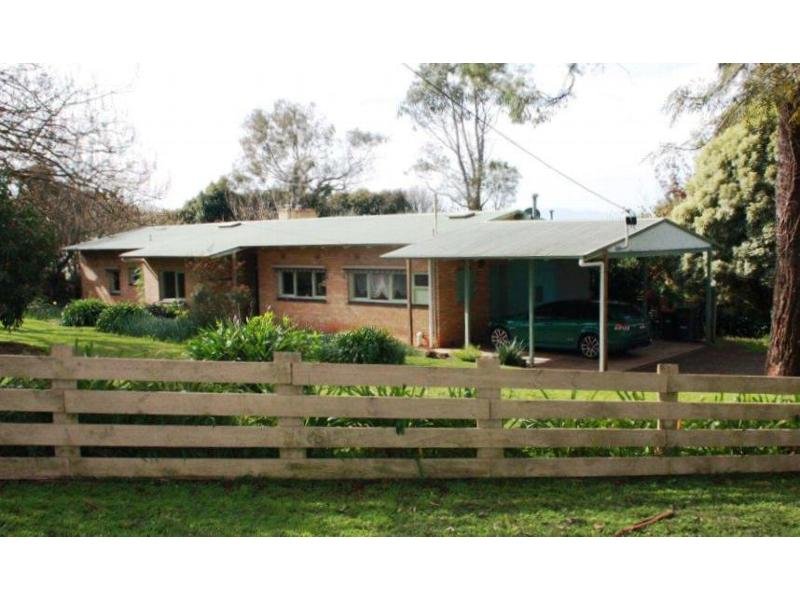 17 McNeilly Road, Drouin, Vic 3818 Property Details