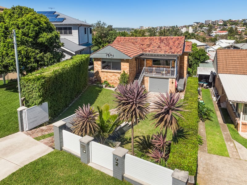 2 Graham Avenue, Freshwater, NSW 2096 Property Details