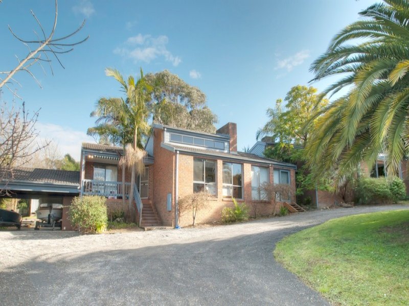 13 Scenic Drive, Launching Place, VIC 3139