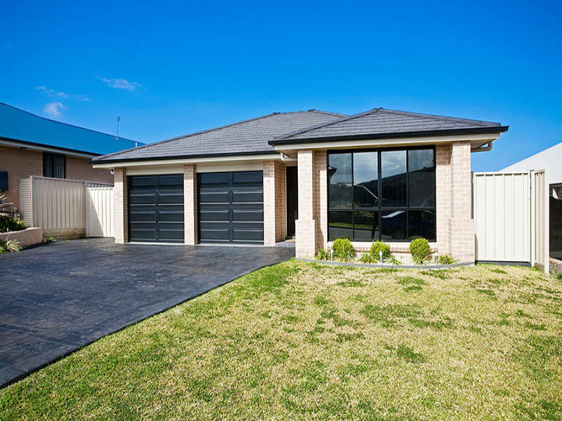 4 Woolgunyah Parkway, Flinders, NSW 2529 Property Details