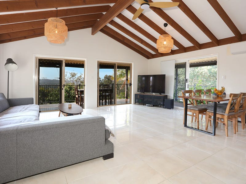 4 Moray Court, Highland Park, QLD 4211