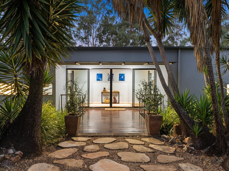 Real Estate & Property for Sale in Chapel Hill, QLD 4069 (+1 location