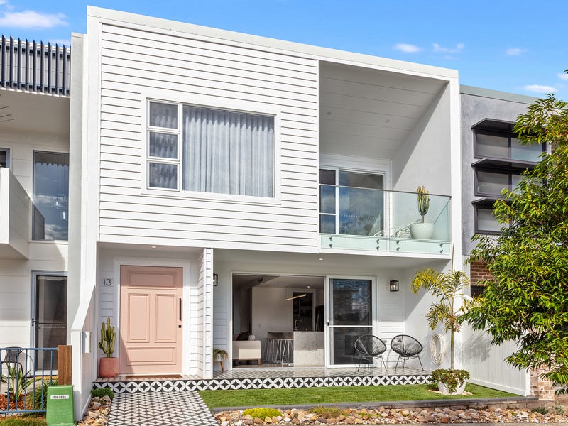 13 Banfield Place Maroochydore Qld 4558 Property Details