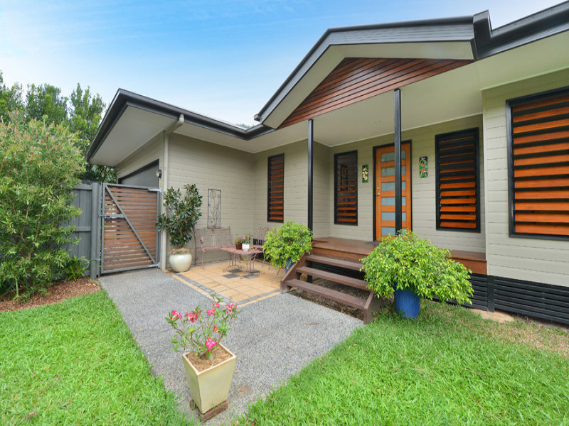 84 Xavier Herbert Drive, Redlynch, QLD 4870