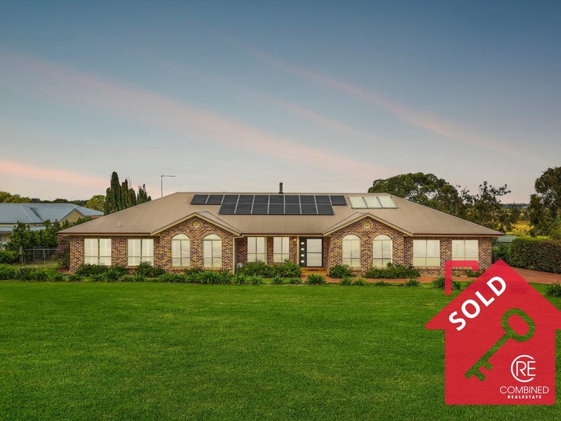 34 The Outlook, Kirkham, NSW 2570 Property Details