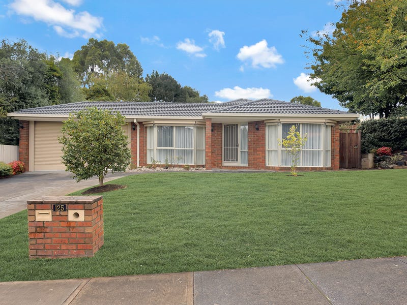 125 Lakeview Drive, Lilydale, VIC 3140