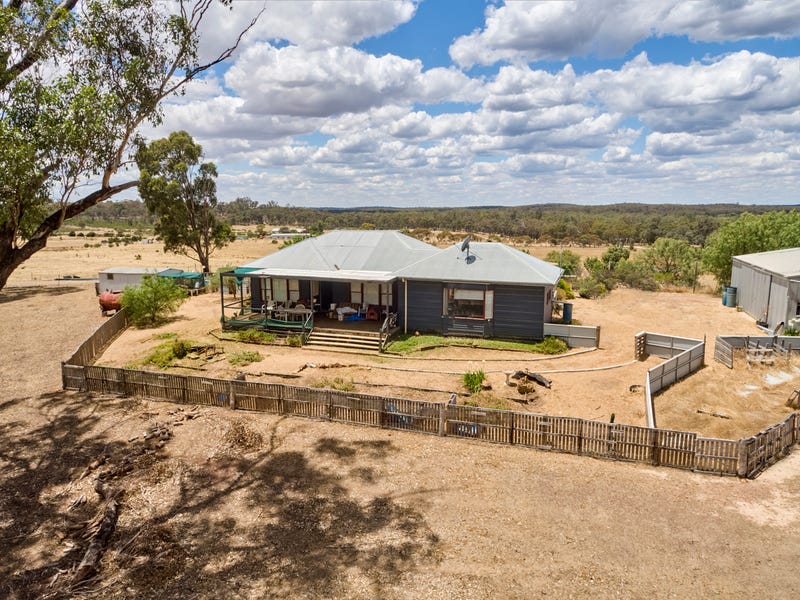 111 Old Heathcote Road, Heathcote, Vic 3523 Property Details