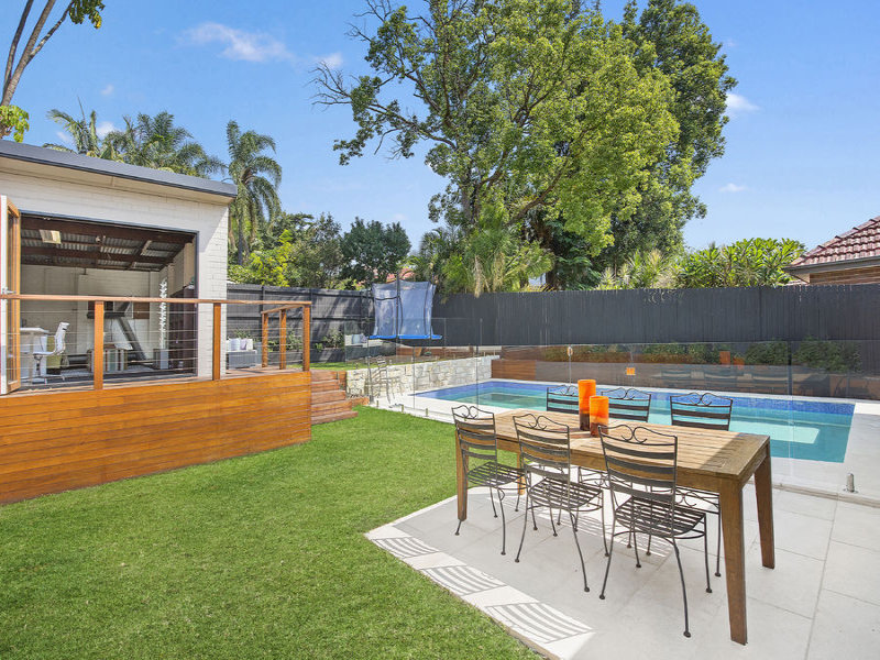 16 Currawong Avenue, Lane Cove West, NSW 2066