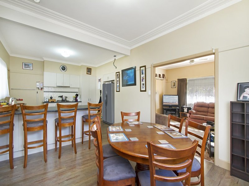 239 Carpenter Street South, Bendigo, Vic 3550 Property Details