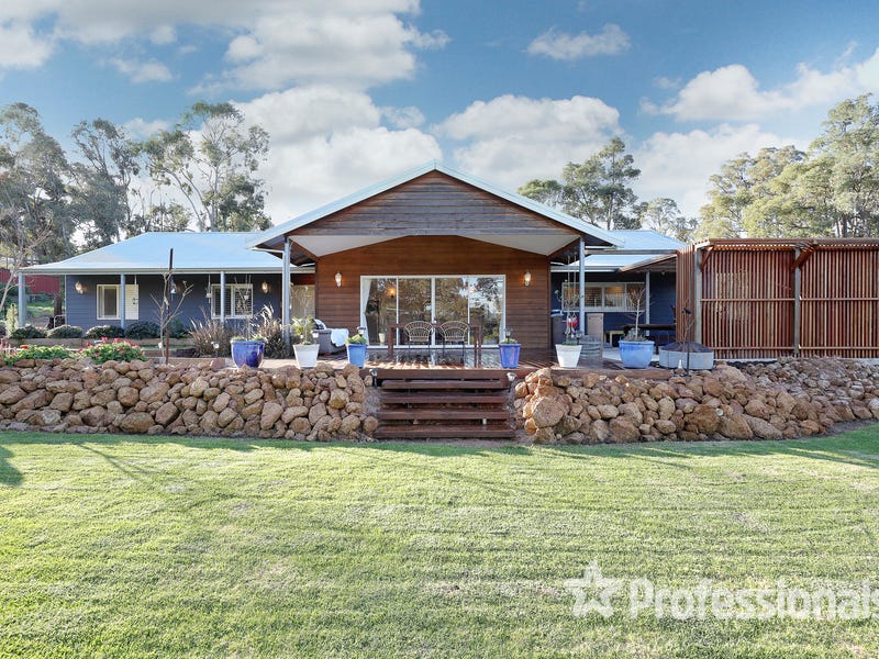 31 Evans Street, Mount Helena, WA 6082