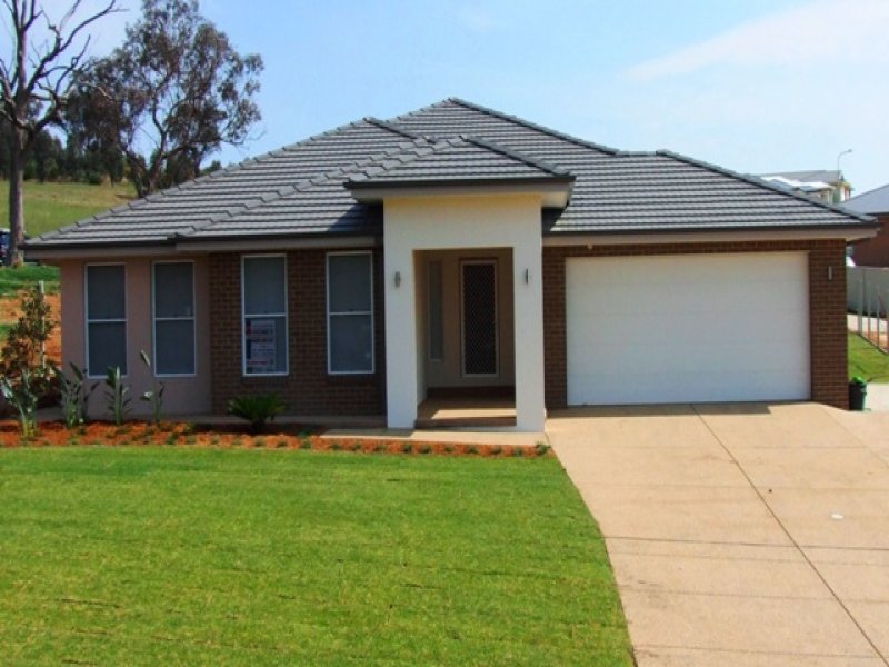 30 Marylands Way, Bourkelands, NSW 2650