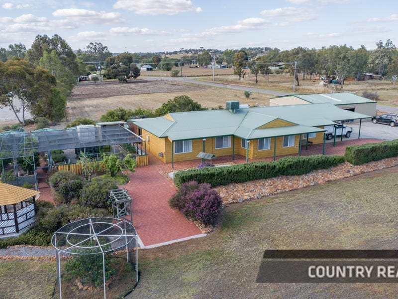 39 Nicholas Street, Beverley, WA 6304