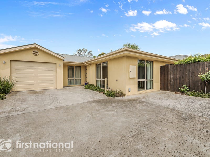 2/17 Henrietta Street, Warragul, VIC 3820