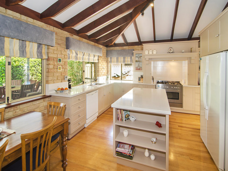 19 Jones Way, Abbey, WA 6280 Property Details