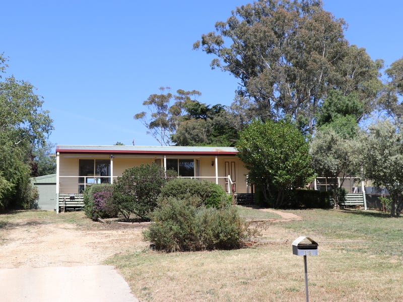 18 Lyons Street, Yea, VIC 3717