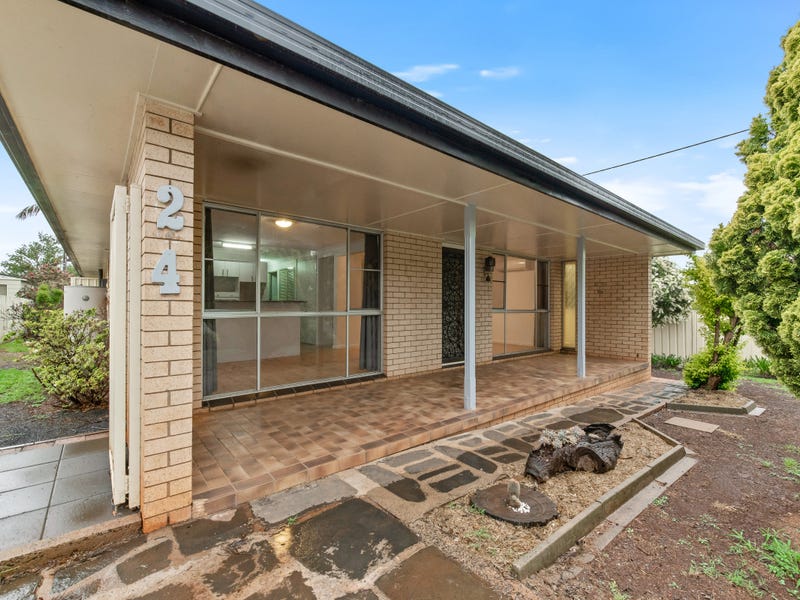 24 Cavell Street, East Toowoomba, QLD 4350