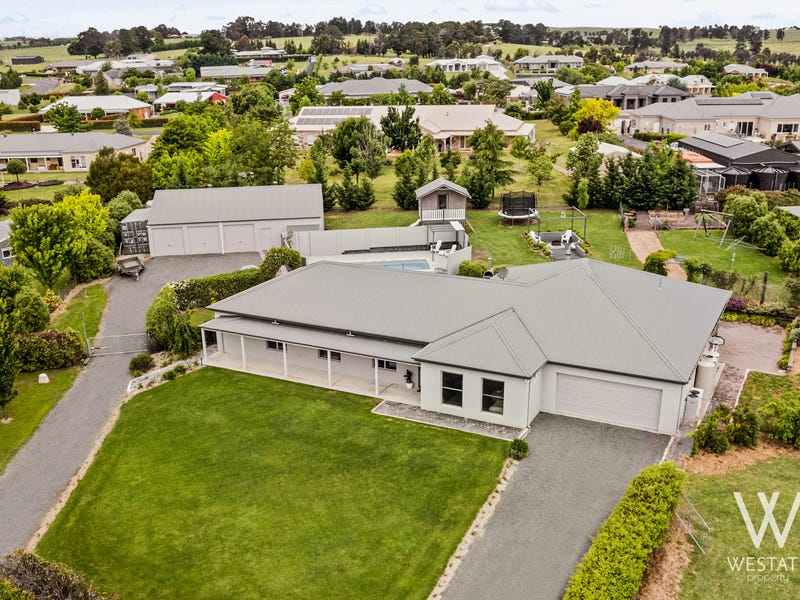 18 Blue Ridge Drive, White Rock, NSW 2795