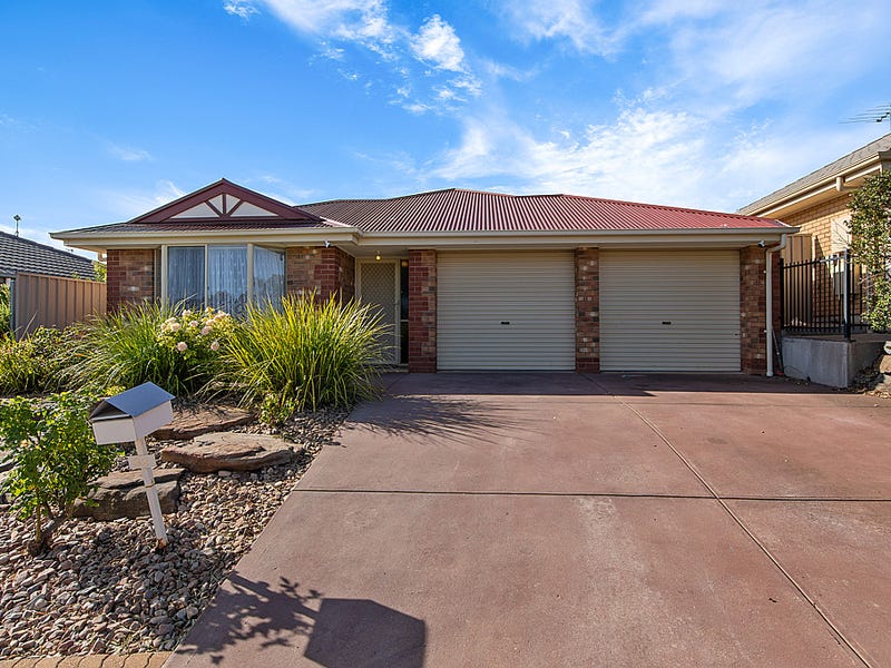 32 Gloucester Drive, Craigmore, SA 5114