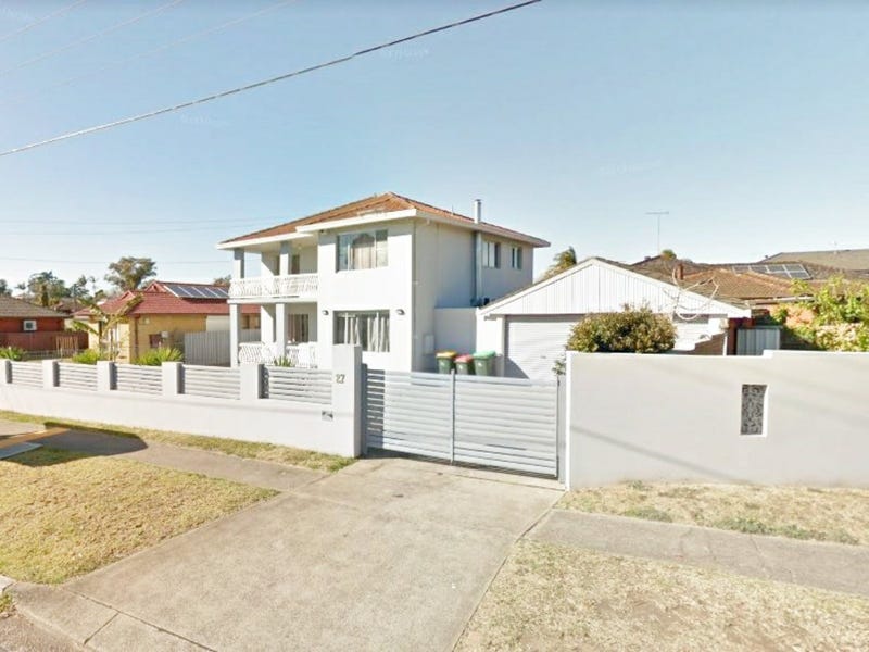 27 Maddecks Avenue, Moorebank, NSW 2170