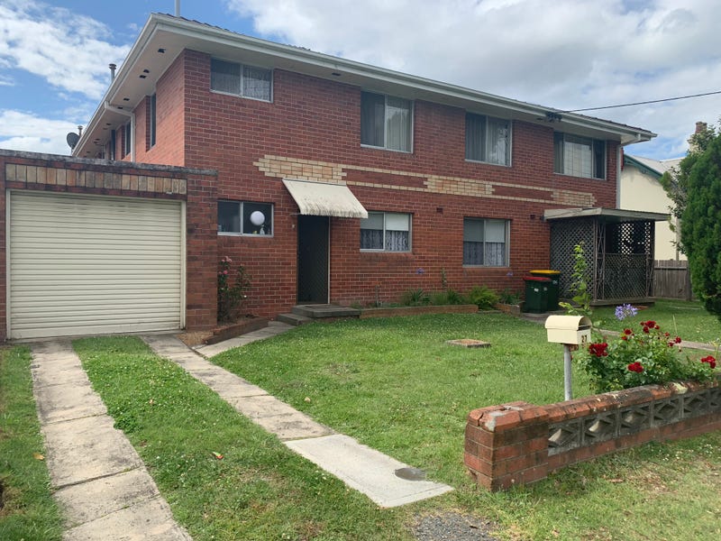 27 Albert Street, Taree, NSW 2430