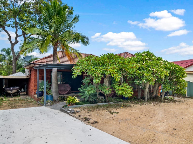 33 Mackinnon Avenue, Padstow, NSW 2211 Property Details